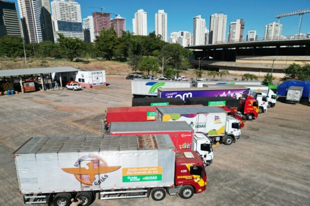 Goiás envia 16 carretas e 200 toneladas de donativos aos gaúchos
