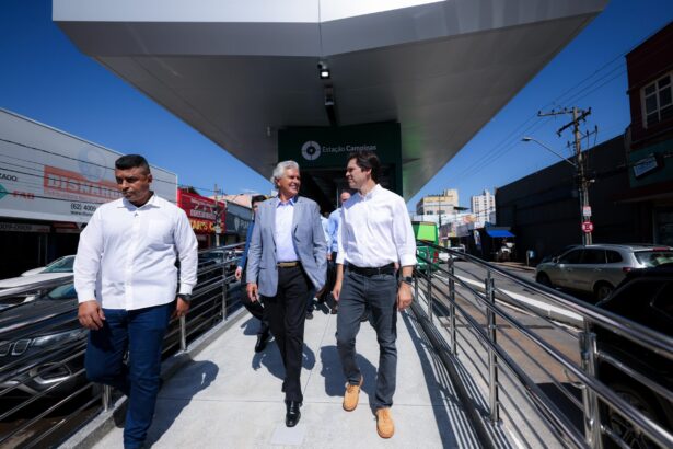 Caiado inaugura três novas estações do Eixo Anhanguera, com R$ 8,4 milhões em investimentos Caiado inaugura três novas estações do Eixo Anhanguera, com R$ 8,4 milhões em investimentos