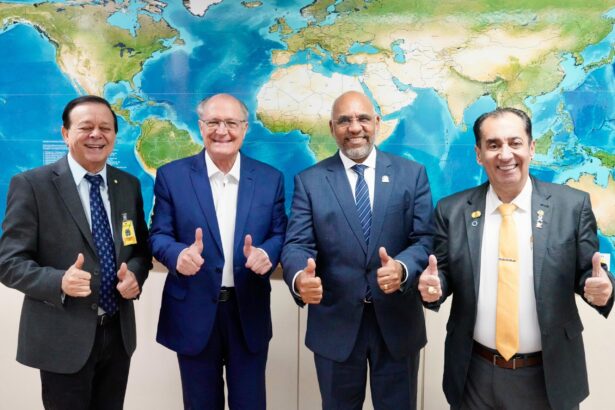 Prefeito Rogério busca R$ 70 milhões em recursos para saúde de Goiânia Prefeito Rogério busca R$ 70 milhões em recursos para saúde de Goiânia