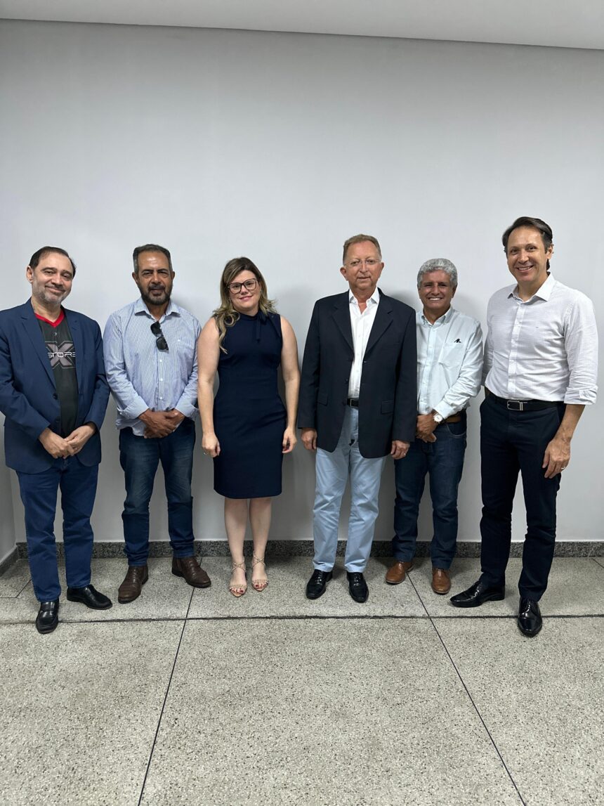 Parceria entre Prefeitura e Conselho de Contabilidade visa agilizar processos do Simples em Aparecida Parceria entre Prefeitura e Conselho de Contabilidade visa agilizar processos do Simples em Aparecida