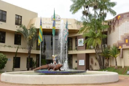 Disputas internas e ações judiciais acirram tensão na Câmara Municipal de Goiânia