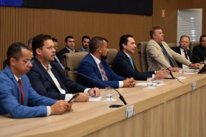 Prefeito Vilela garante integração total com os vereadores na administração de Aparecida 