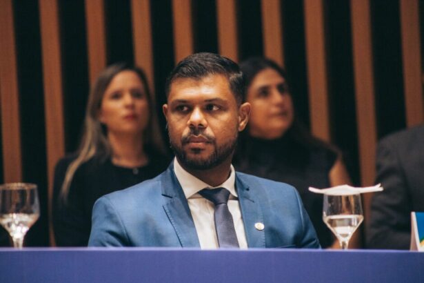 Romário Policarpo considera candidatura à Assembleia Legislativa em 2026 e avalia possível mudança partidária