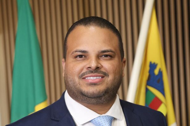 Vereador Dieyme Vasconcelos propõe isenção de IPTU e ITU para moradores de bairros sem asfalto em Aparecida de Goiânia