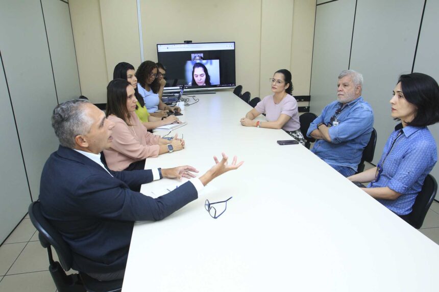 Força-tarefa investiga crime ambiental em municípios que ainda mantêm lixões Força-tarefa investiga crime ambiental em municípios que ainda mantêm lixões