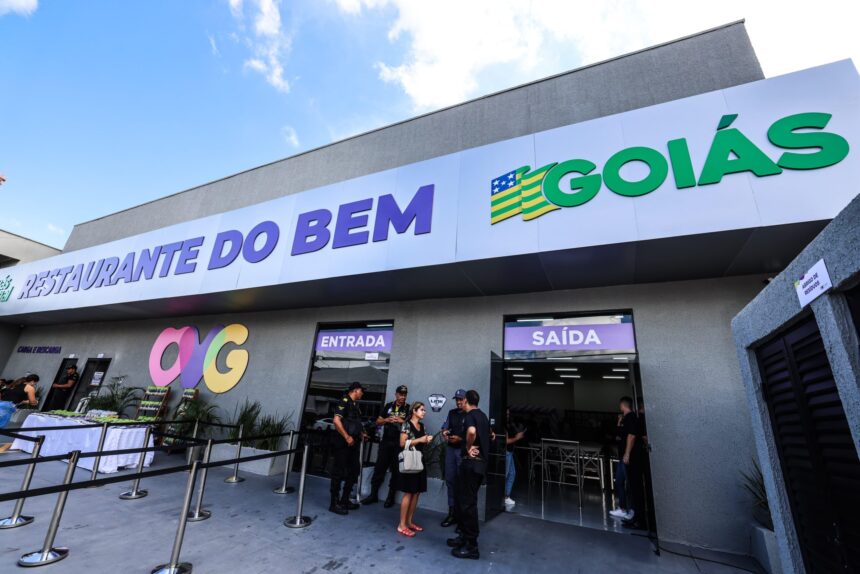 Gracinha Caiado, Daniel e prefeito Vilela inauguram Restaurante do Bem em Aparecida Gracinha Caiado, Daniel e prefeito Vilela inauguram Restaurante do Bem em Aparecida