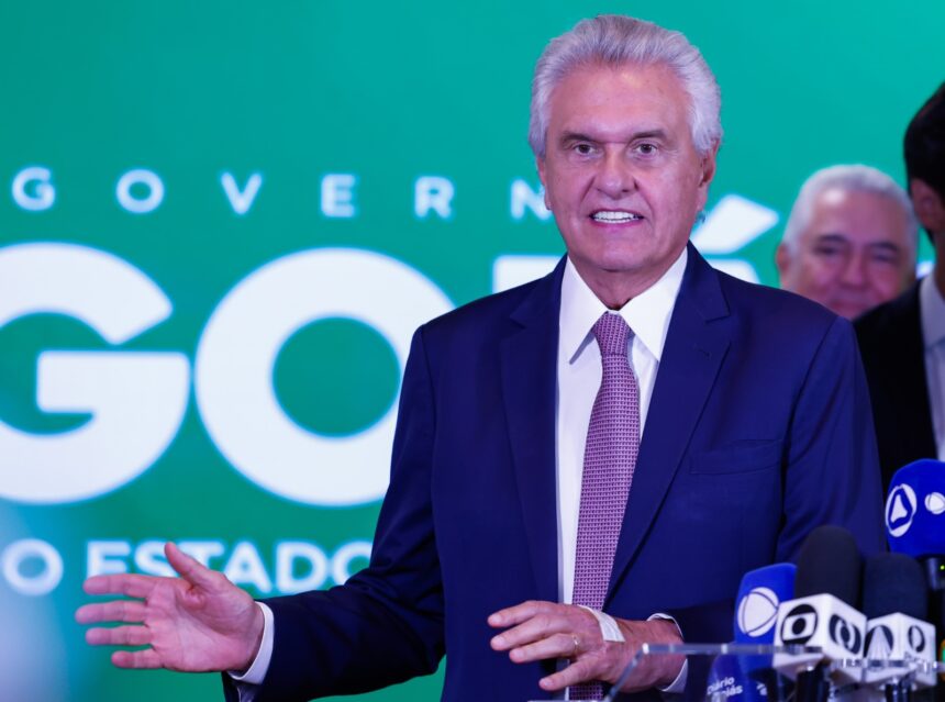 Caiado anuncia devolução de R$ 31 milhões em ICMS cobrado sobre energia solar