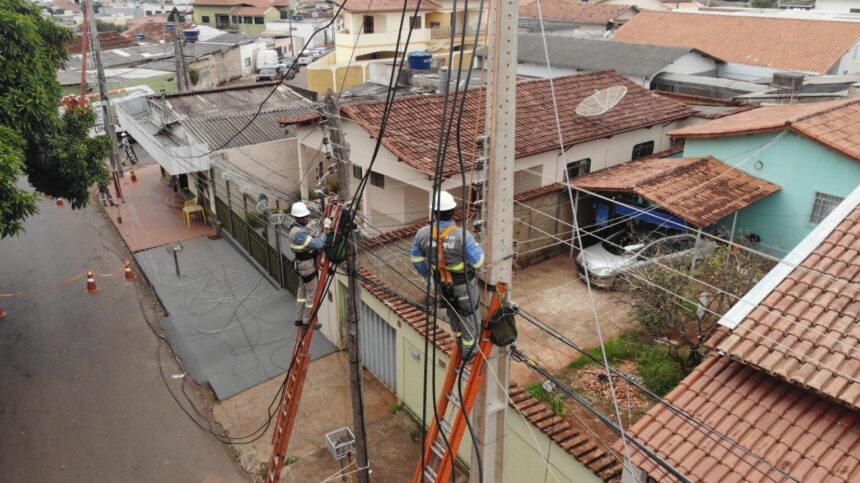 Manutenção na rede elétrica: Equatorial Goiás realizará desligamentos programados em Valparaíso e outras regiões