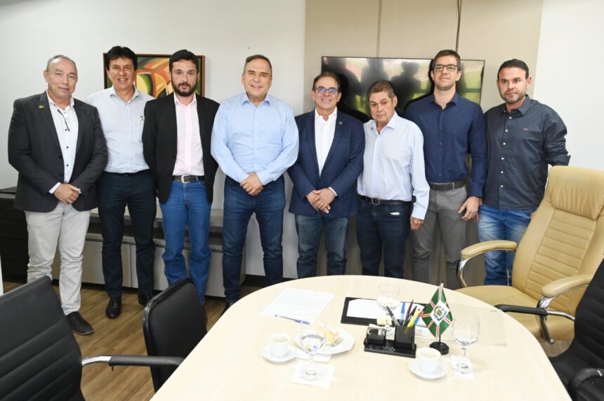 Prefeito Sandro Mabel articula com Agrodefesa a regulamentação do Serviço de Inspeção Municipal em Goiânia