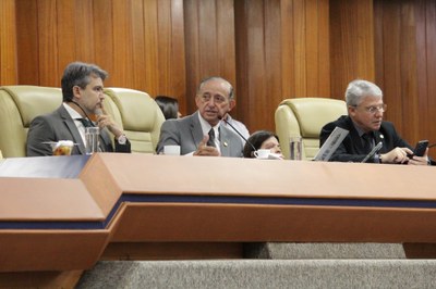Câmara de Goiânia aprova, em primeira votação, remanejamento de R$ 10 milhões para obras de infraestrutura