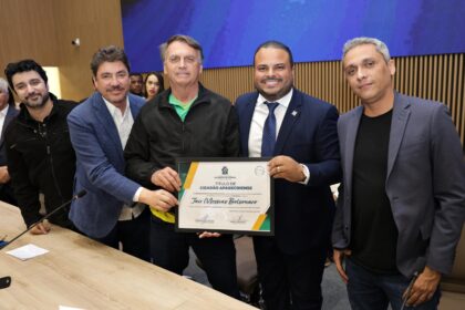 Câmara de Aparecida de Goiânia concede título de cidadão para Jair Bolsonaro e outras personalidades