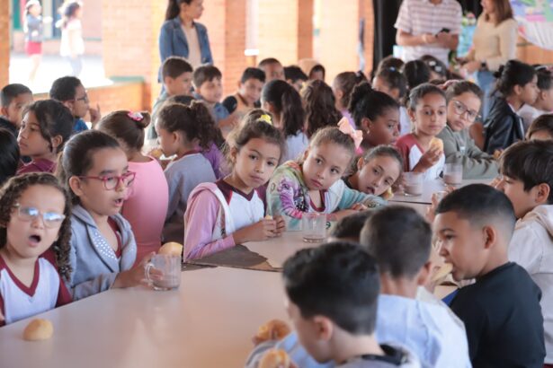 Educação de Aparecida divulga prazos de renovação de matrícula para alunos veteranos dos CMEIs e escolas municipais