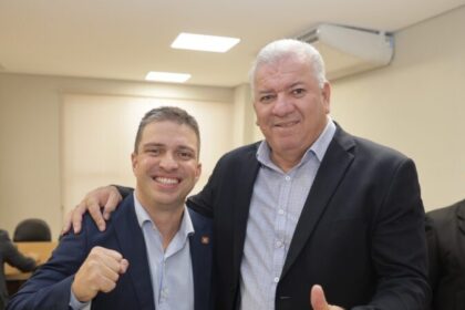 Delegado Humberto Teófilo presta contas na Câmara de Aparecida de Goiânia