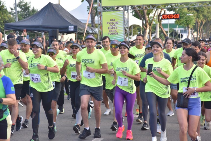 Corrida em defesa das mulheres tem a participação de mais de 3 mil pessoas no Circuito Mulheres Aparecida