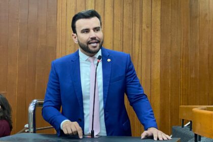 Projeto quer barrar cobrança por estacionamento em vias públicas e reacende debate sobre “Área Azul”