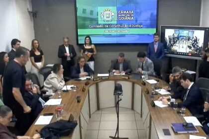 Comissão da Câmara aprova reajuste salarial para professores da rede municipal de Goiânia