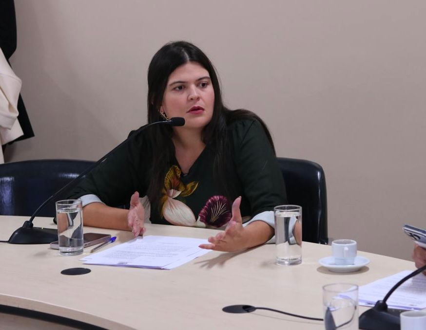 Emenda aprovada na Câmara reforça prioridade para concursados na Educação de Goiânia