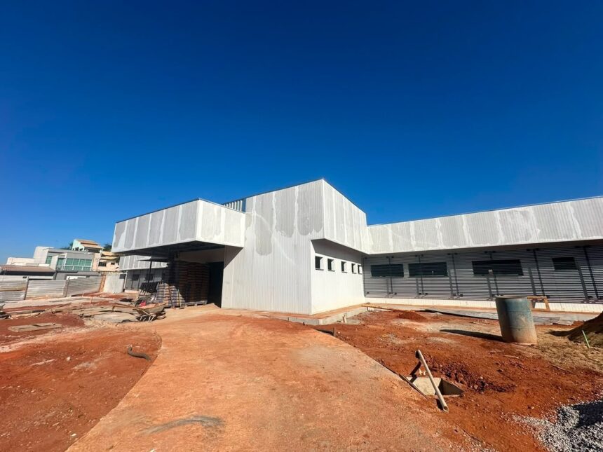 Prefeitura de Goiânia investe R$ 12,8 milhões na construção de três novas unidades básicas de saúde Prefeitura de Goiânia investe R$ 12,8 milhões na construção de três novas unidades básicas de saúde