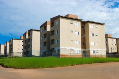 Prefeitura de Senador Canedo homologa credenciamento para gestão condominial do Residencial Campos das Flores I