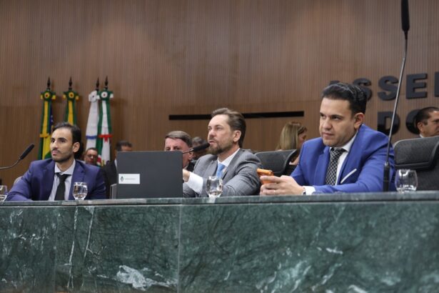 Alego encerra semestre legislativo com aprovação da LDO de 2027 e homologação de concurso público
