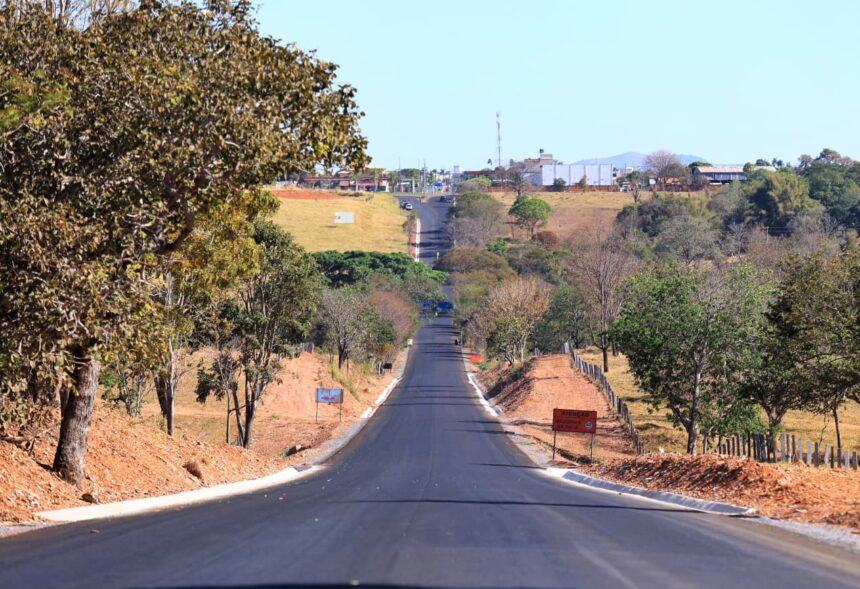 GO-326 recebe serviços finais de restauração entre Sanclerlândia e Anicuns GO-326 recebe serviços finais de restauração entre Sanclerlândia e Anicuns