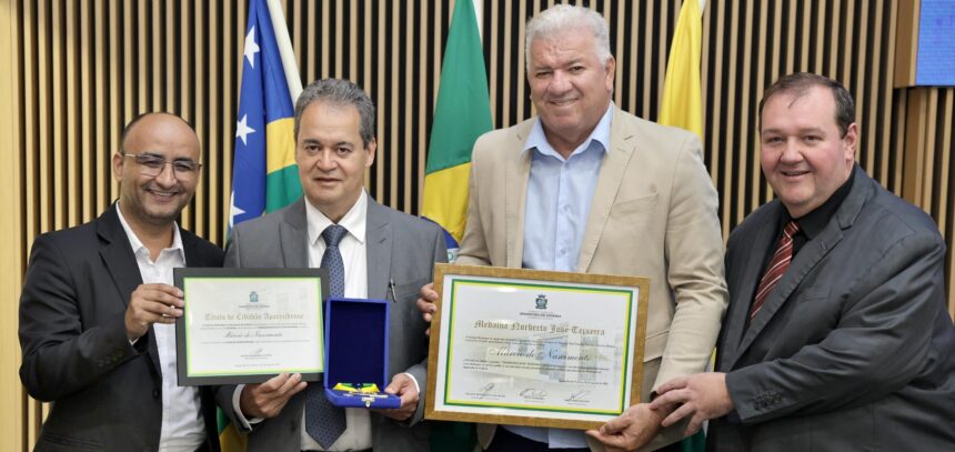 Câmara homenageia promotor Marcio do Nascimento pelos 32 anos de atuação em Aparecida Câmara homenageia promotor Marcio do Nascimento pelos 32 anos de atuação em Aparecida