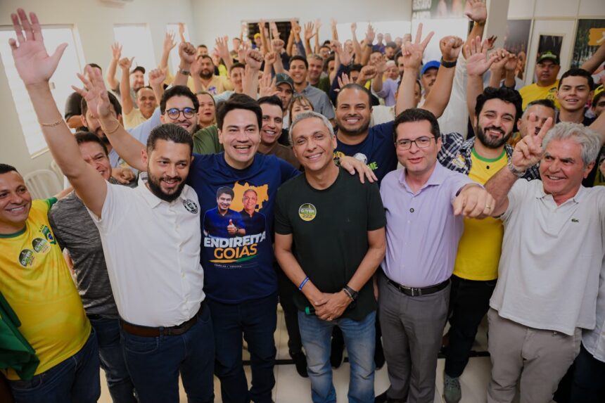 Em encontro nesta sexta-feira, Gayer recebe apoio de vereadores de 16 cidades de Goiás Em encontro nesta sexta-feira, Gayer recebe apoio de vereadores de 16 cidades de Goiás