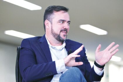 Gustavo Mendanha amplia base de vereadores e percorre Goiás em busca de apoio ao Senado