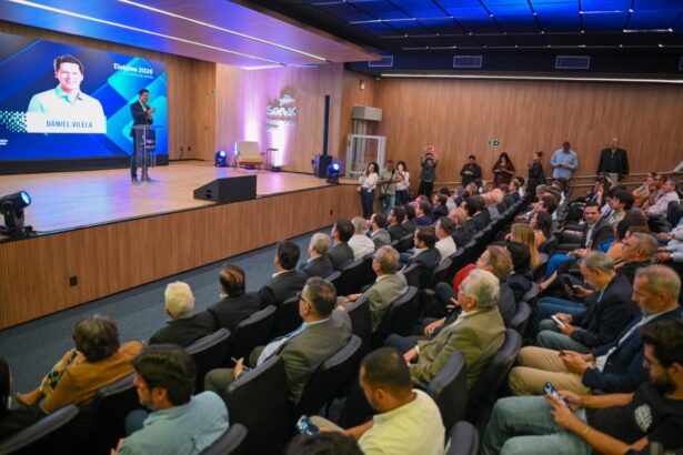 Daniel Vilela apresenta plano para modernizar Estado e ampliar infraestrutura em sabatina com empresários