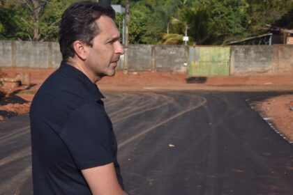 Gestão Vilela avança com obras de pavimentação em bairros de Aparecida