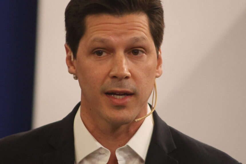 Em primeiro debate, Daniel Vilela defende continuidade e apresenta “caminho seguro” para Goiás Em primeiro debate, Daniel Vilela defende continuidade e apresenta “caminho seguro” para Goiás