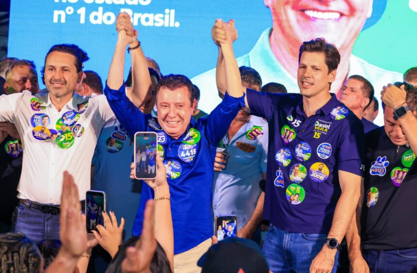 Em ato com milhares, Leandro Vilela fecha apoio a Caiado, Daniel, Gracinha, Mendanha e José Nelto