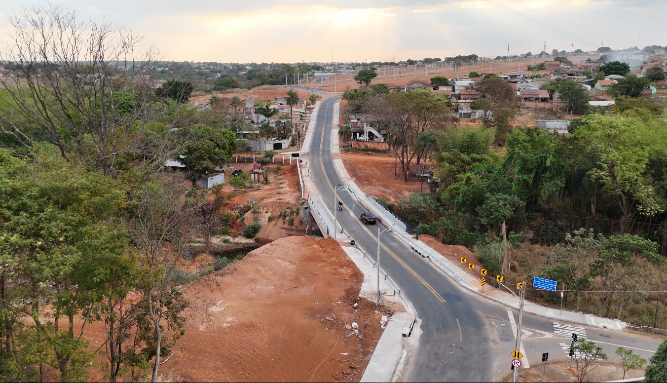 Gestão Vilela entrega à população nova ponte entre o Colinas de Homero e Veiga Jardim