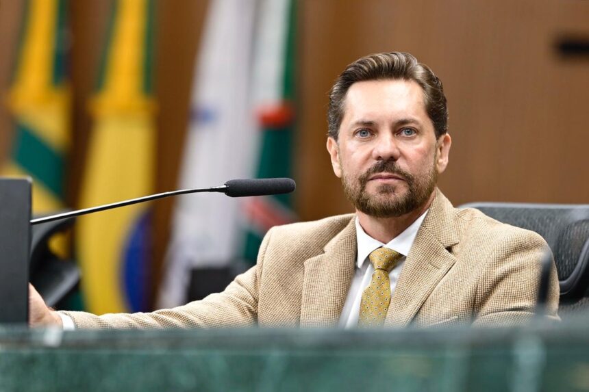 Alego prepara devolução de mais R$ 100 milhões ao Estado, anuncia Bruno Peixoto